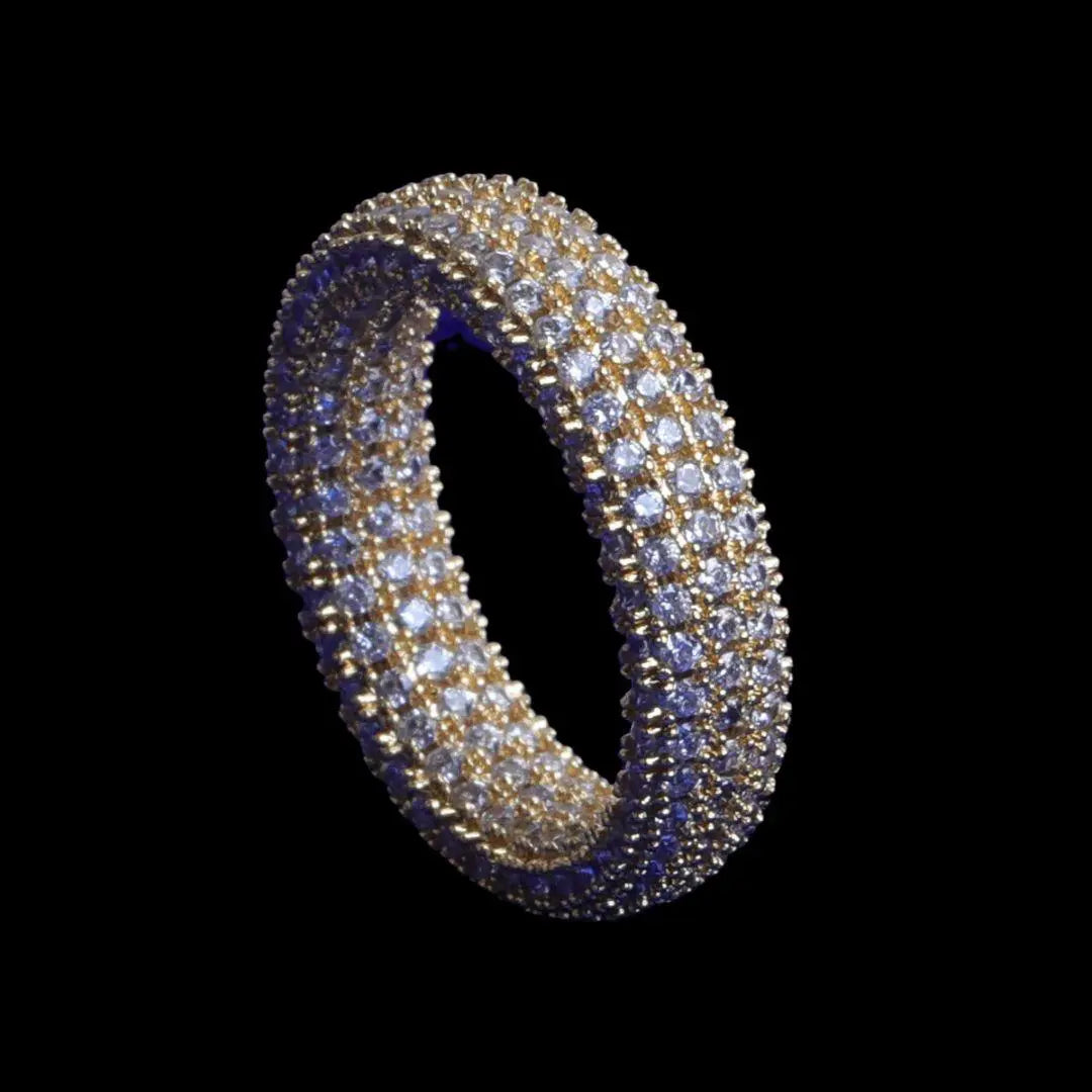 Stones of Round Iced Out Ring - Cartice™LuxuryJewelryGoldSilverWatchBraceletNecklaceChainIced-outCubanMoissaniteTarnish-freeStainlessDurablePremiumShinePlatedStatementDiamondAffordable