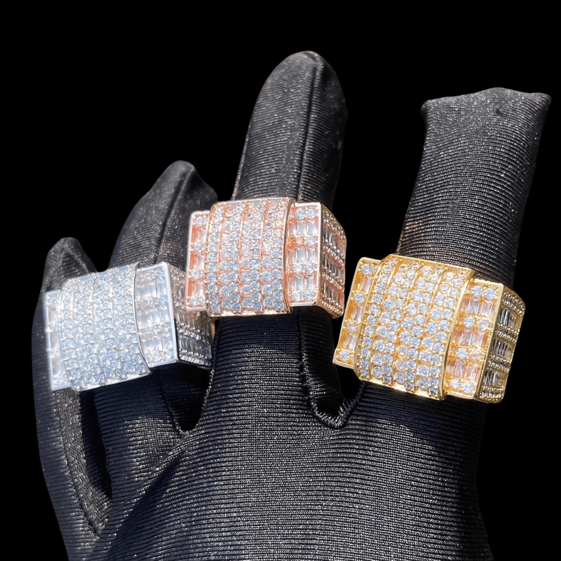 Bricks Iced Out Ring - Cartice™LuxuryJewelryGoldSilverWatchBraceletNecklaceChainIced-outCubanMoissaniteTarnish-freeStainlessDurablePremiumShinePlatedStatementDiamondAffordable