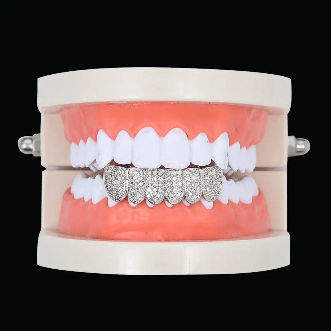 Classic Iced Out Grillz - Cartice™LuxuryJewelryGoldSilverWatchBraceletNecklaceChainIced-outCubanMoissaniteTarnish-freeStainlessDurablePremiumShinePlatedStatementDiamondAffordable