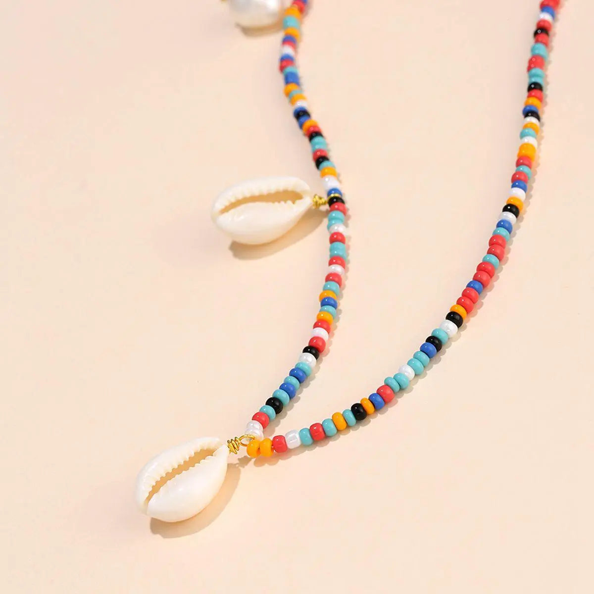 Colorful Beaded Shell Necklace with Handmade Braided Pearl Rice Beads - Gold - Cartice™LuxuryJewelryGoldSilverWatchBraceletNecklaceChainIced-outCubanMoissaniteTarnish-freeStainlessDurablePremiumShinePlatedStatementDiamondAffordable