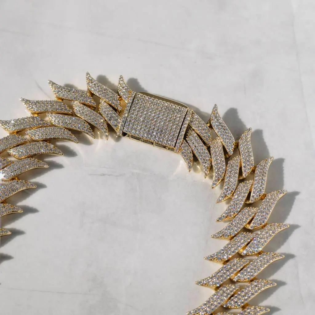 30mm Spiked Cuban Chain - Gold - Cartice™LuxuryJewelryGoldSilverWatchBraceletNecklaceChainIced-outCubanMoissaniteTarnish-freeStainlessDurablePremiumShinePlatedStatementDiamondAffordable