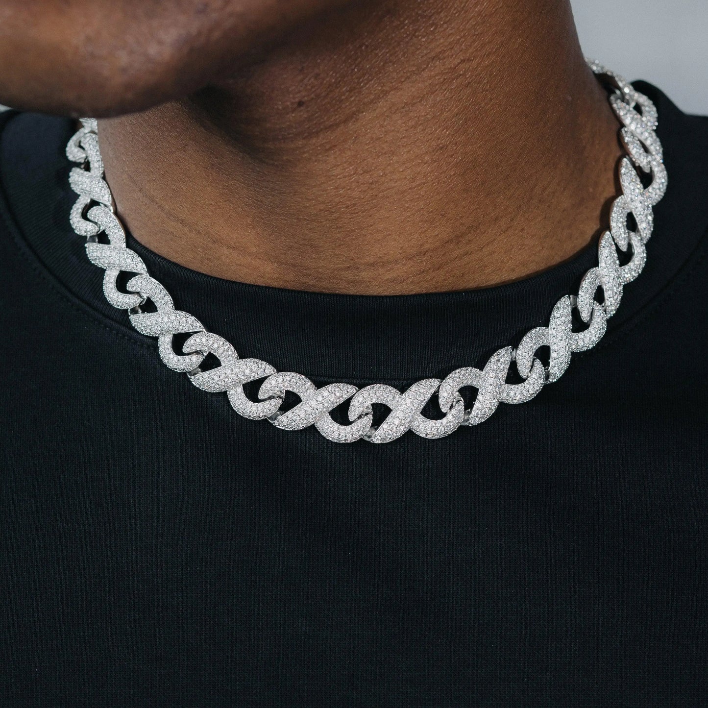 15mm Infinity Diamond Chain - White Gold - Cartice™LuxuryJewelryGoldSilverWatchBraceletNecklaceChainIced-outCubanMoissaniteTarnish-freeStainlessDurablePremiumShinePlatedStatementDiamondAffordable