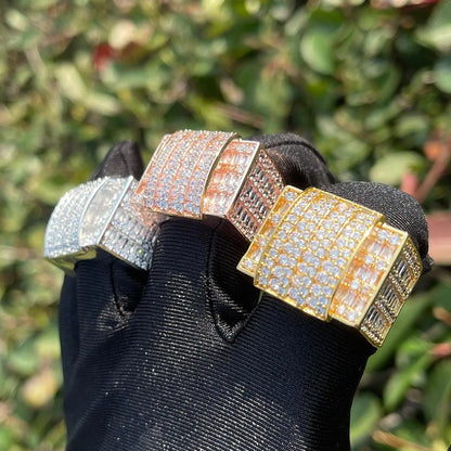 Bricks Iced Out Ring - Cartice™LuxuryJewelryGoldSilverWatchBraceletNecklaceChainIced-outCubanMoissaniteTarnish-freeStainlessDurablePremiumShinePlatedStatementDiamondAffordable