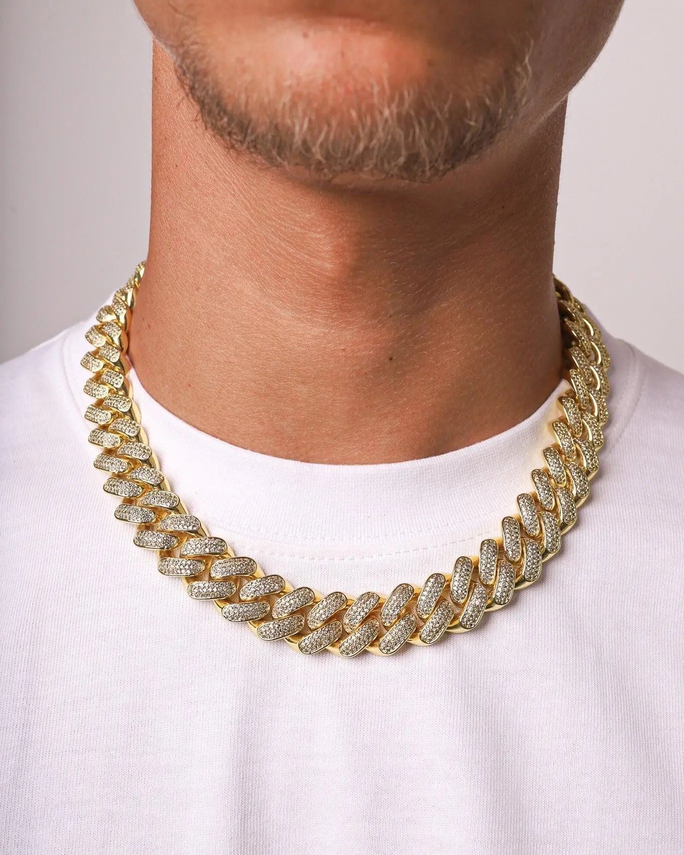 20MM ICED CUBAN CHAIN - GOLD - Cartice™LuxuryJewelryGoldSilverWatchBraceletNecklaceChainIced-outCubanMoissaniteTarnish-freeStainlessDurablePremiumShinePlatedStatementDiamondAffordable